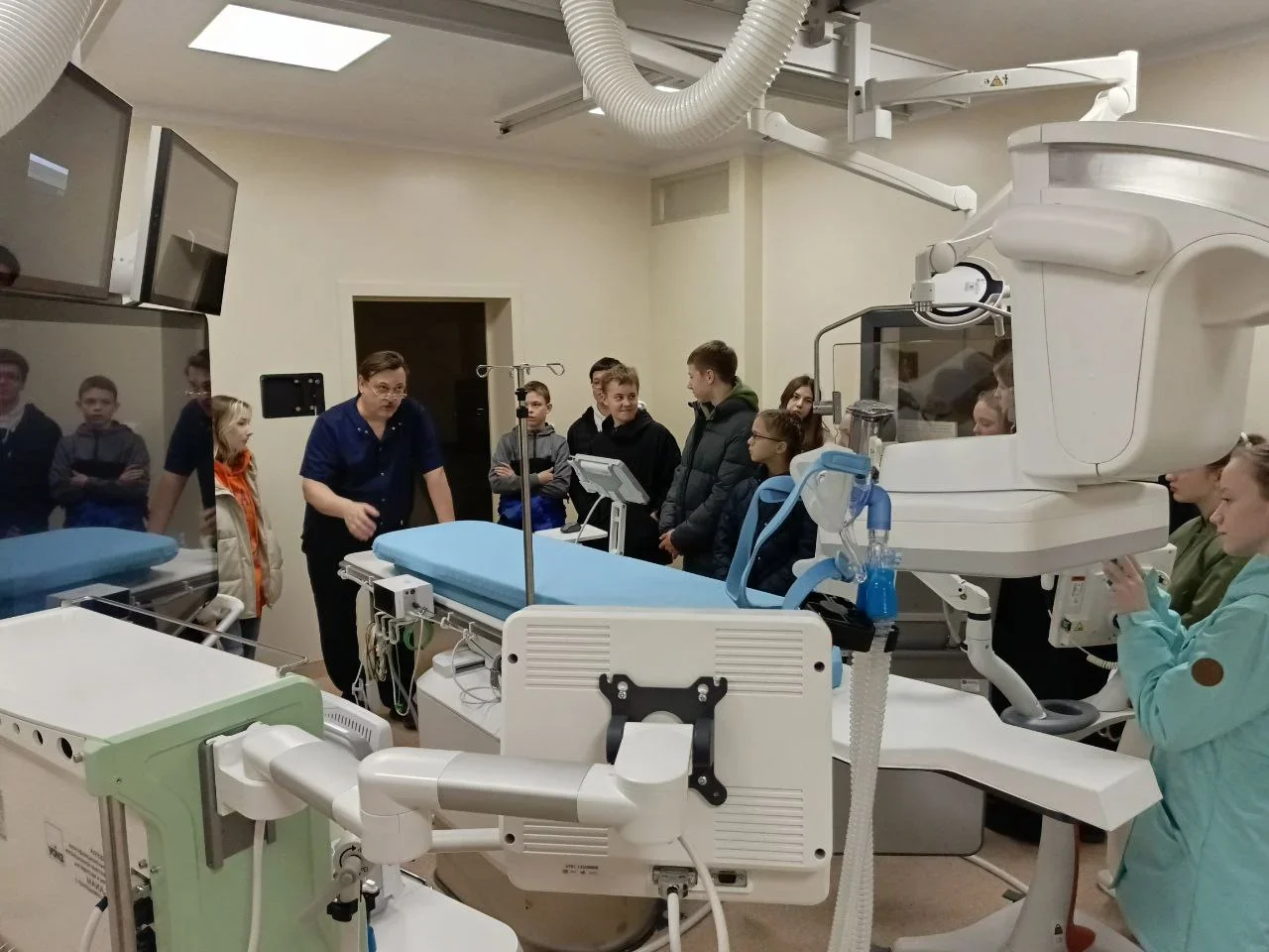 Школьники Калининграда посетили Онкоцентр