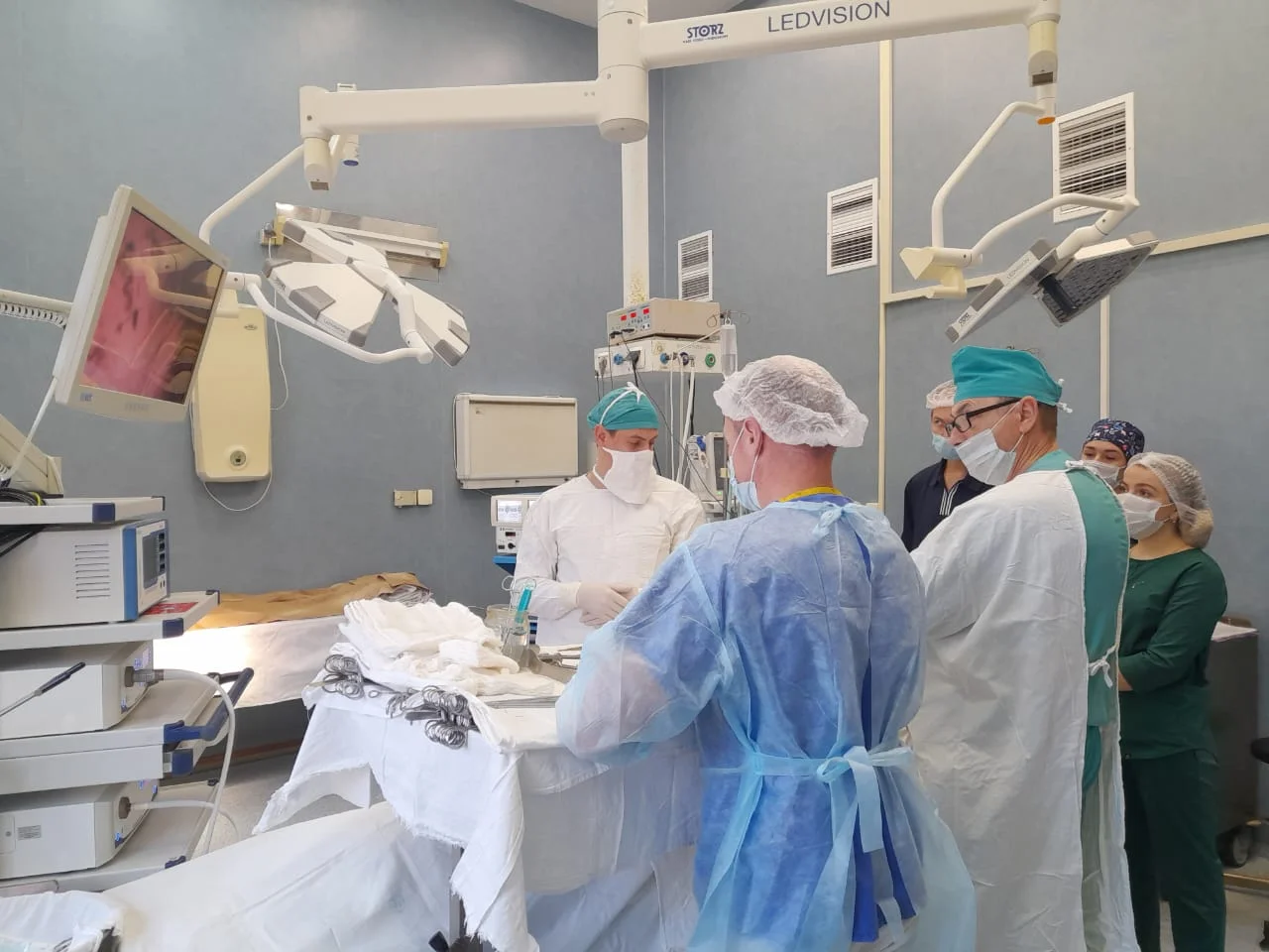 В областной больнице спасли двух пострадавших в серьезной аварии под Правдинском