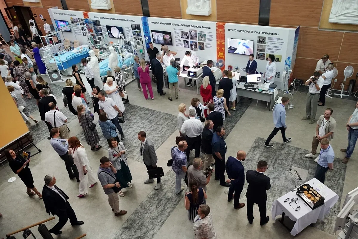 Антон Алиханов: Прикладываем все усилия для того, чтобы наши медики принимали пациентов в достойных условиях