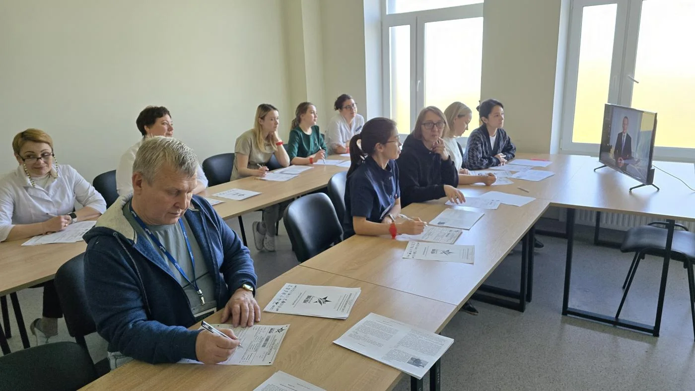 В онкологическом центре прошёл Диктант Победы