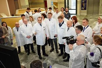 Онкоцентр Калининградской области посетил министр здравоохранения РФ Михаил Мурашко