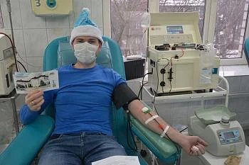 Участниками новогоднего донорского марафона стали в общей сложности более четырехсот добровольцев Участниками новогоднего донорского марафона стали в общей сложности более четырехсот добровольцев