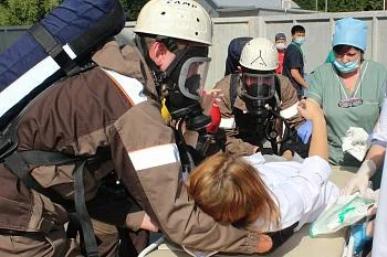 В Городской клинической больнице скорой медицинской помощи ликвидировали условный пожар В Городской клинической больнице скорой медицинской помощи ликвидировали условный пожар