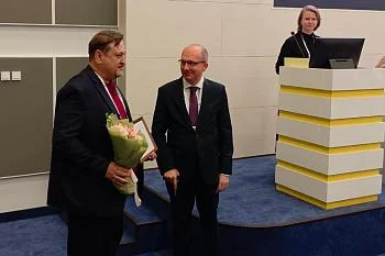 Сотрудники Онкоцентра получили благодарственные письма от Ассоциации онкологов России