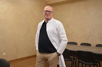 В онкологическом центре начал работу новый специалист